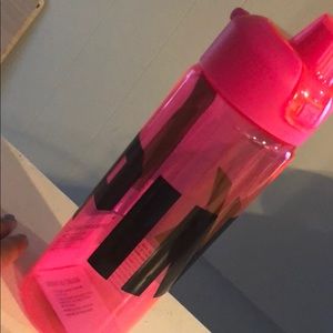 Cute water bottle💕